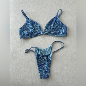 Frankies Bikinis blue bikini, set size small